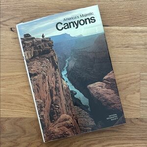 Vintage Nat Geo America's Majestic Canyons Book